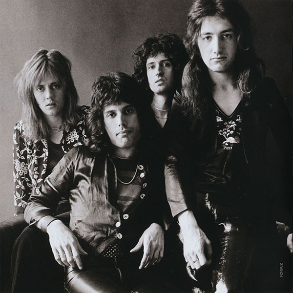 Queen  Deep Cuts; Volume 1 : Booklet12